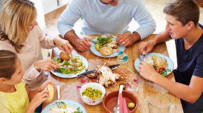 En la mesa: Comer en familia